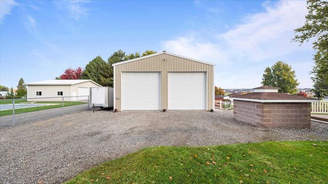 7715 W Dradie St, Pasco, WA 99301