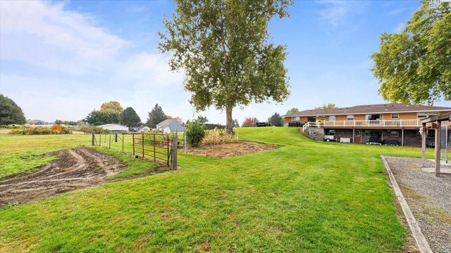 7715 W Dradie St, Pasco, WA 99301