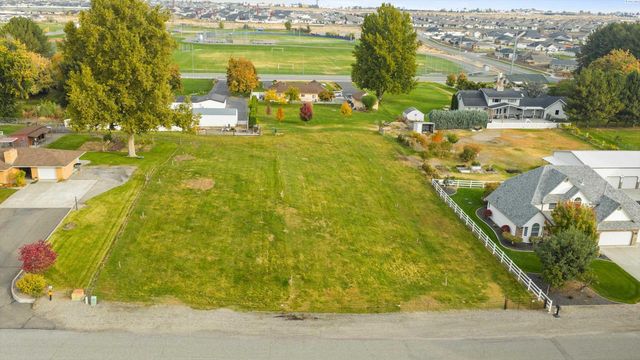 7715 W Dradie St, Pasco, WA 99301