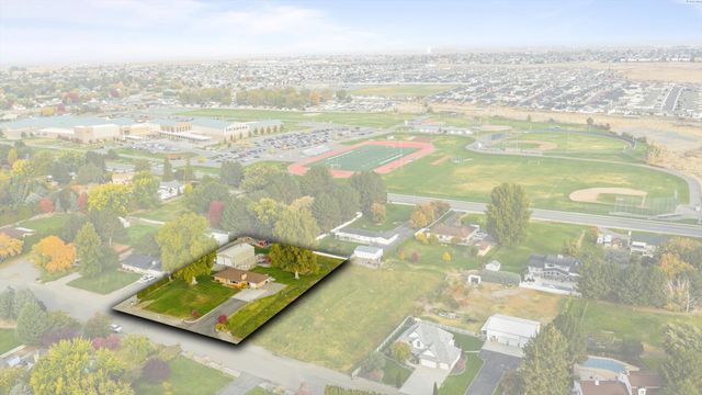 7715 W Dradie St, Pasco, WA 99301