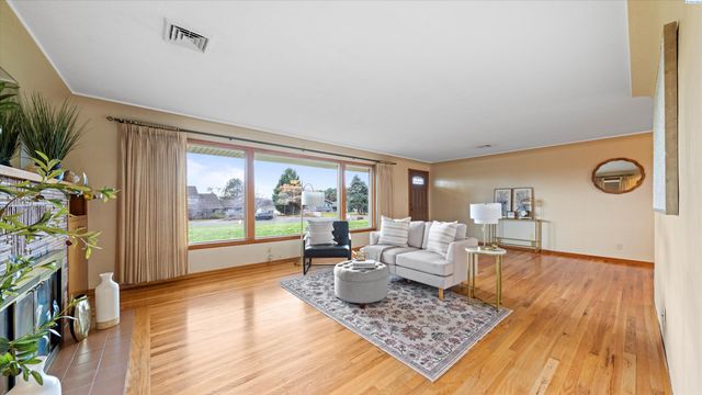 7715 W Dradie St, Pasco, WA 99301