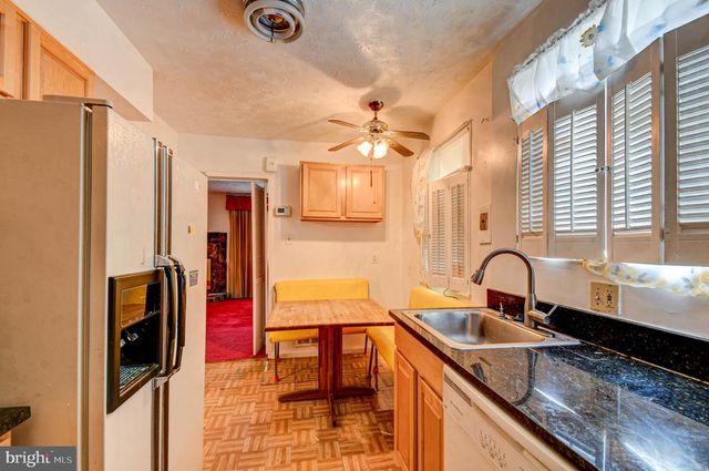 220 UNIVERSITY BLVD E, Silver Spring, MD 20901