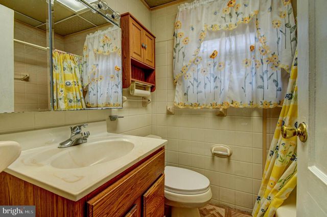 220 UNIVERSITY BLVD E, Silver Spring, MD 20901