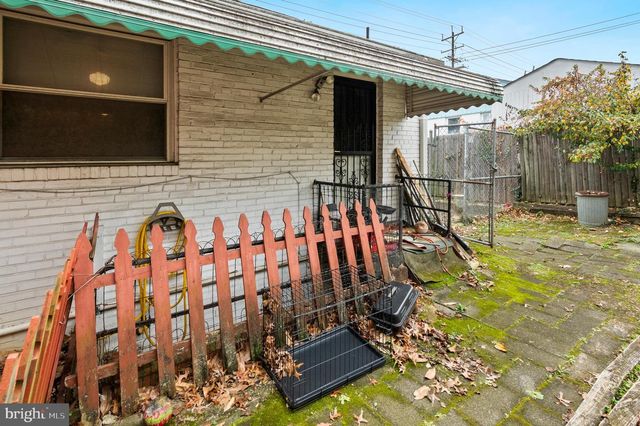 220 UNIVERSITY BLVD E, Silver Spring, MD 20901