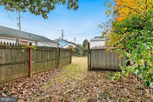 220 UNIVERSITY BLVD E, Silver Spring, MD 20901