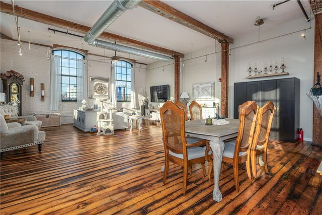 28 Bayley Street 301, Pawtucket, RI 02860