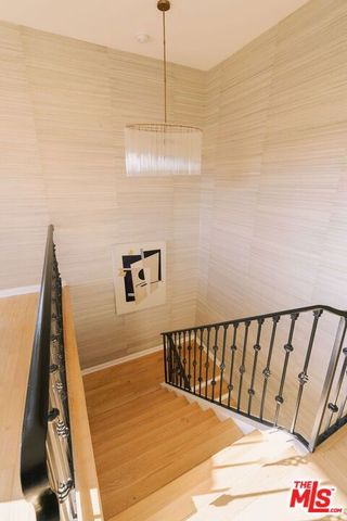 2591 Leicester Drive, Los Angeles, CA 90046
