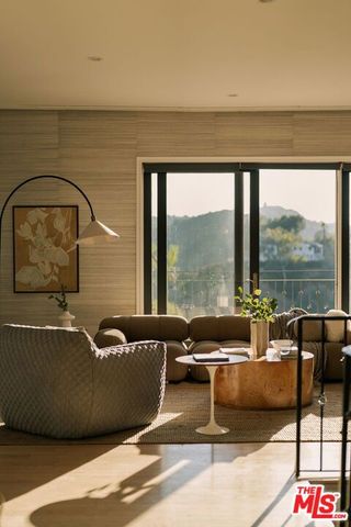 2591 Leicester Drive, Los Angeles, CA 90046