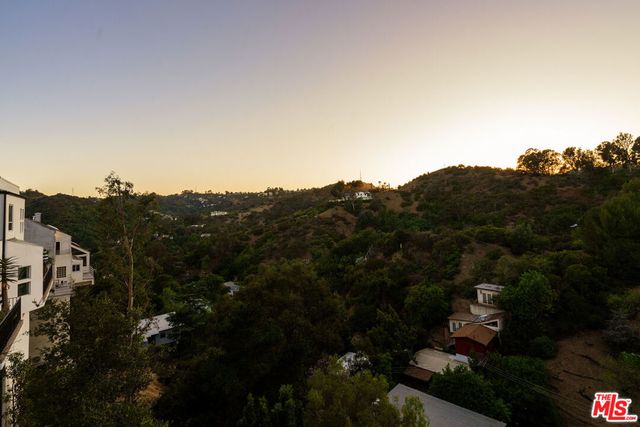 2591 Leicester Drive, Los Angeles, CA 90046
