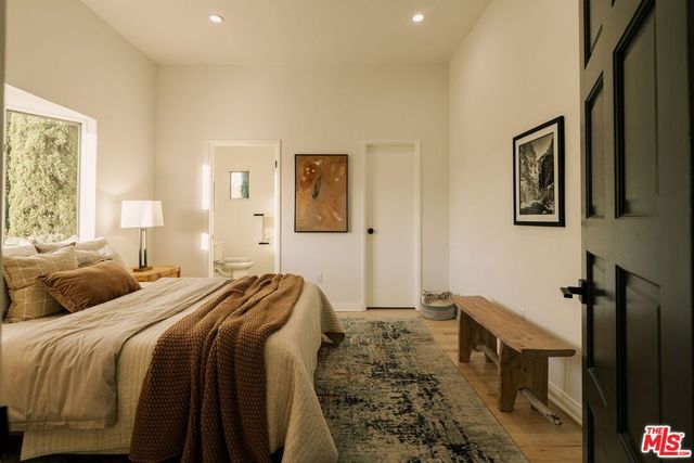 2591 Leicester Drive, Los Angeles, CA 90046