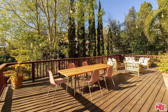 2591 Leicester Drive, Los Angeles, CA 90046