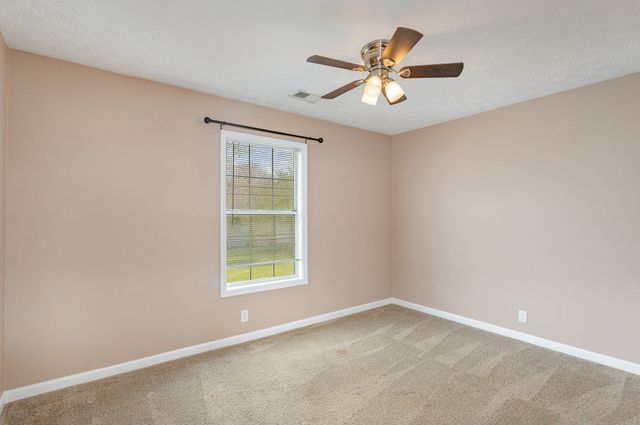 1019 Willowbank Dr, S, Ashland City, TN 37015