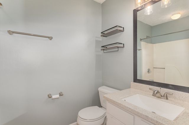 1019 Willowbank Dr, S, Ashland City, TN 37015