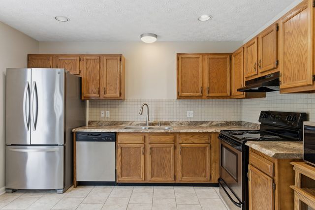 1019 Willowbank Dr, S, Ashland City, TN 37015
