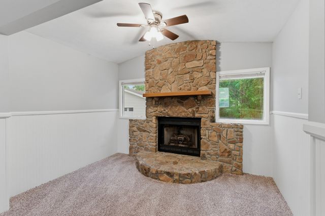 1019 Willowbank Dr, S, Ashland City, TN 37015