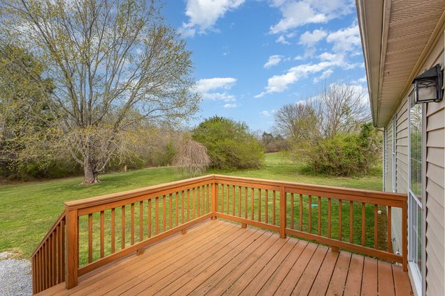 1019 Willowbank Dr, S, Ashland City, TN 37015