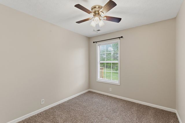 1019 Willowbank Dr, S, Ashland City, TN 37015