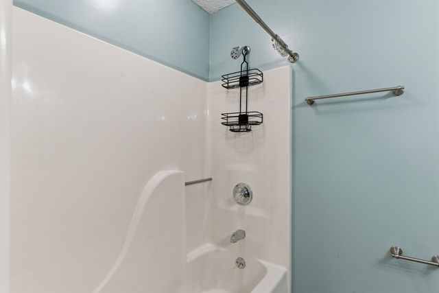1019 Willowbank Dr, S, Ashland City, TN 37015