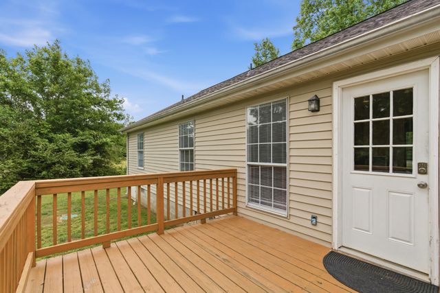 1019 Willowbank Dr, S, Ashland City, TN 37015