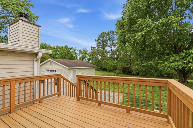 1019 Willowbank Dr, S, Ashland City, TN 37015