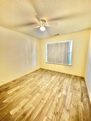 18214 Wren Dale Lane, Humble, TX 77346