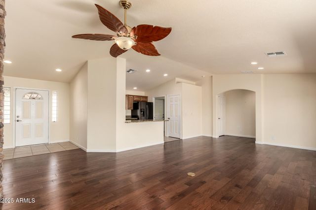 11027 E NATAL Avenue, Mesa, AZ 85209