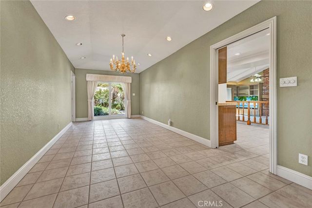 18886 Mount Walton Circle, Fountain Valley, CA 92708