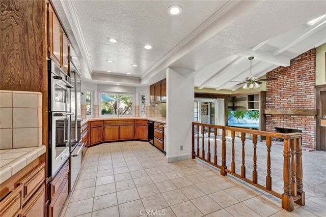 18886 Mount Walton Circle, Fountain Valley, CA 92708