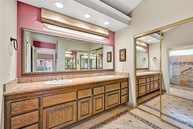 18886 Mount Walton Circle, Fountain Valley, CA 92708