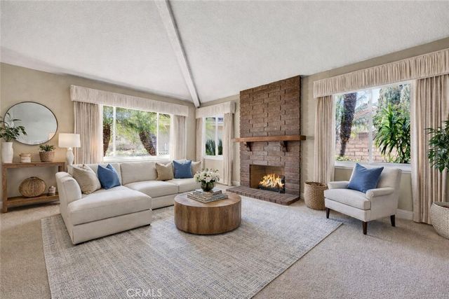 18886 Mount Walton Circle, Fountain Valley, CA 92708