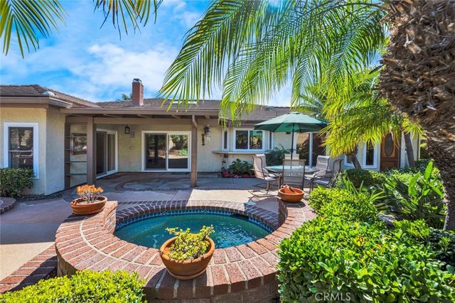 18886 Mount Walton Circle, Fountain Valley, CA 92708