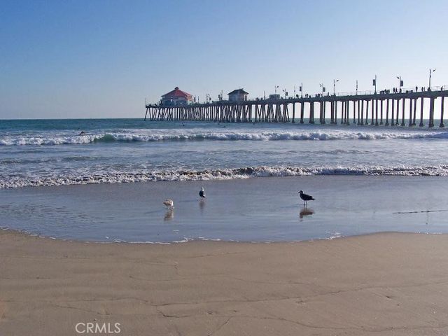 18886 Mount Walton Circle, Fountain Valley, CA 92708