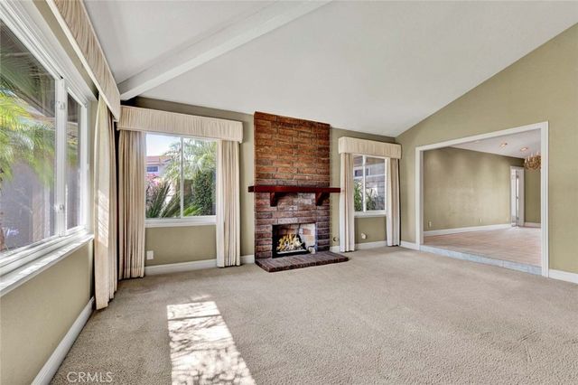 18886 Mount Walton Circle, Fountain Valley, CA 92708