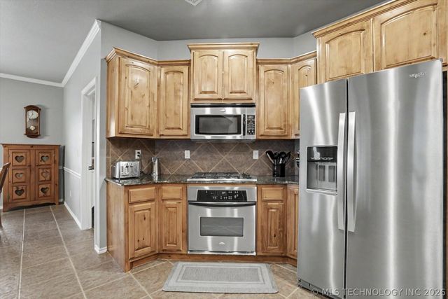 4035 W Twin Oaks Place, Broken Arrow, OK 74011