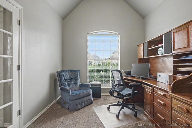 4035 W Twin Oaks Place, Broken Arrow, OK 74011