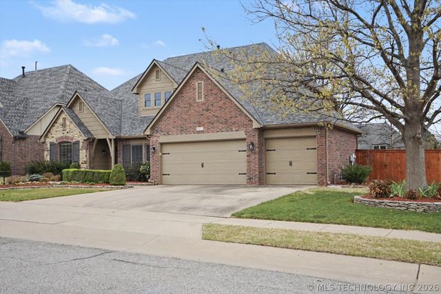 4035 W Twin Oaks Place, Broken Arrow, OK 74011