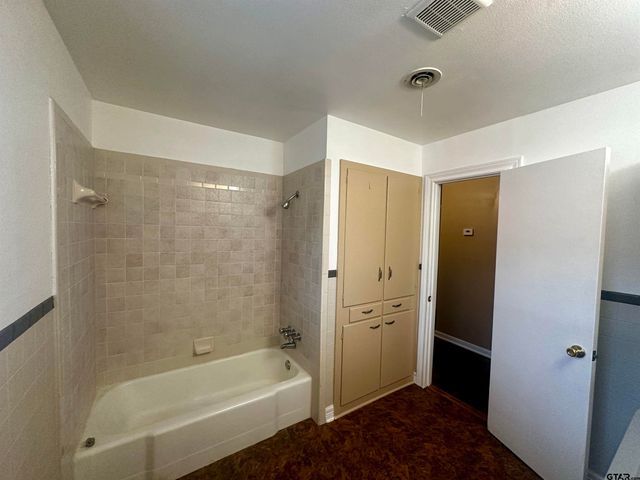 937 Magnolia, Tyler, TX 75701