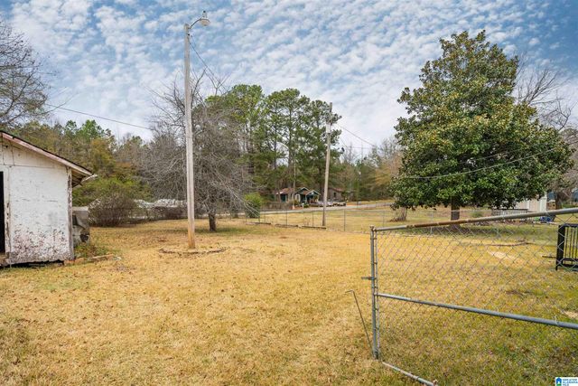 908 S HAMMETT AVENUE, Sylacauga, AL 35150