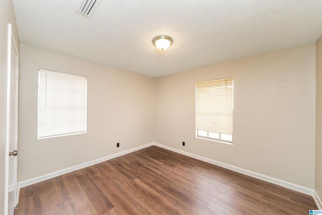 908 S HAMMETT AVENUE, Sylacauga, AL 35150