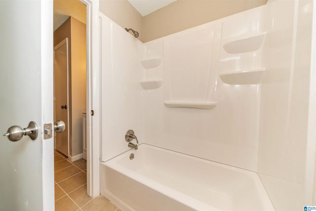 908 S HAMMETT AVENUE, Sylacauga, AL 35150