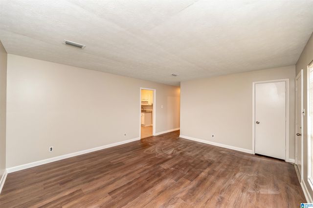 908 S HAMMETT AVENUE, Sylacauga, AL 35150