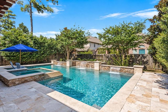 10 Camplight Court, Spring, TX 77389