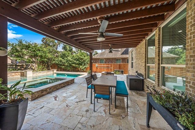 10 Camplight Court, Spring, TX 77389