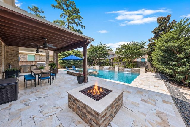 10 Camplight Court, Spring, TX 77389