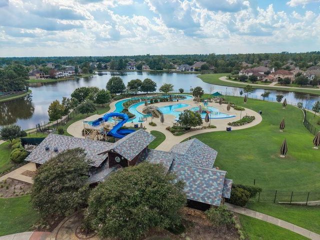 10 Camplight Court, Spring, TX 77389