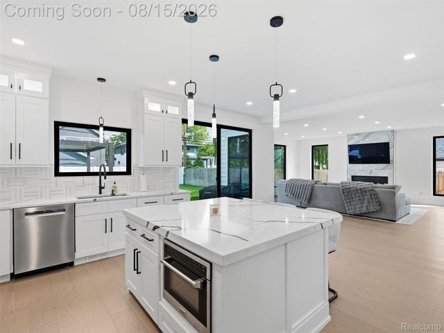 3516 Linwood Avenue, Royal Oak, MI 48073
