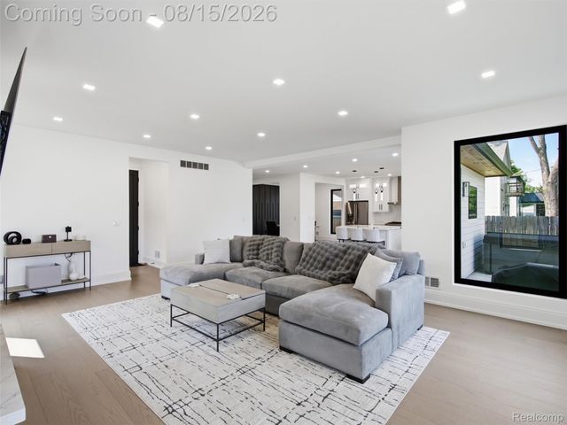 3516 Linwood Avenue, Royal Oak, MI 48073