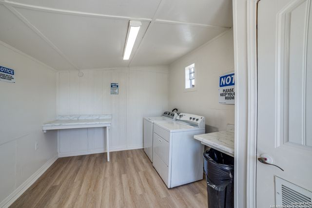 8325 Fm 327, Elmendorf, TX 78112