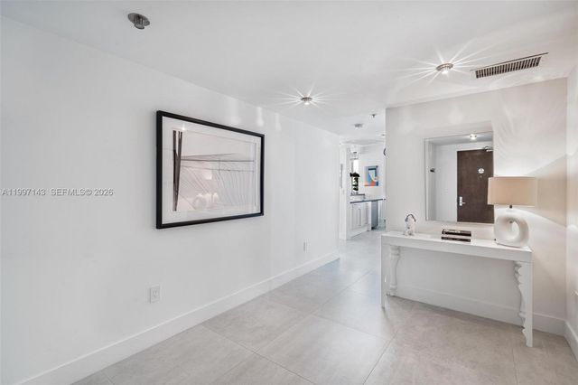 226 Ocean Dr 8F, Miami Beach, FL 33139