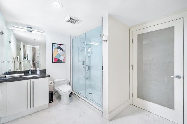 226 Ocean Dr 8F, Miami Beach, FL 33139